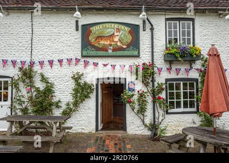 East Dean, 12th 2023 maggio: The Tiger Inn Foto Stock