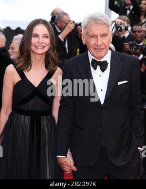 Harrison Ford, Calista Flockhart partecipa al tappeto rosso "Indiana Jones and the Dial of Destiny" durante il 76th° festival annuale di Cannes al Palais des Festivals il 18 2023 maggio a Cannes Francia. Foto DGP/imageSPACE/MediaPunch Foto Stock