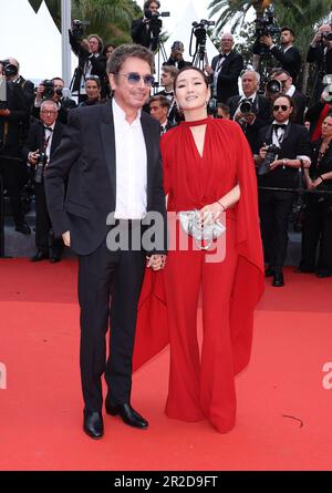 Jean-Michel Jarre e Gong li assistono al tappeto rosso "Indiana Jones e il Dial of Destiny" durante il 76th° festival annuale di Cannes al Palais des Festivals il 18 2023 maggio a Cannes Francia. Foto DGP/imageSPACE/MediaPunch Foto Stock