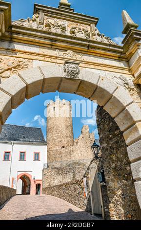 Porta d'ingresso al castello di Scharfenstein, Sassonia, Germania Foto Stock