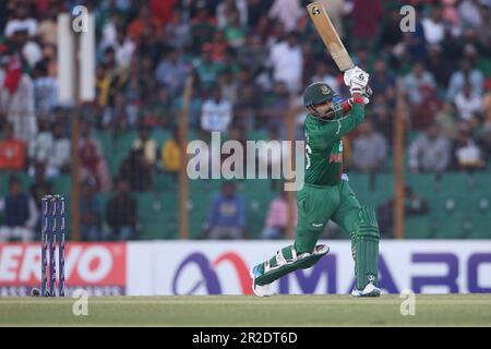 Batteria Bangladese Liton Das durante la terza partita Internazionale di un giorno (ODI) del Bangladesh-India allo stadio Zahur Ahmed Chowdhury, Sagorika, Chattogr Foto Stock