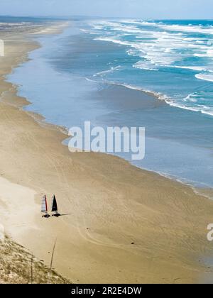 Sabbia yachting sulla spiaggia di Ninety Mile in Nuova Zelanda - Isola del Nord Foto Stock