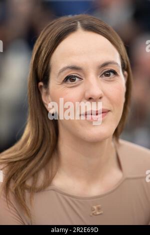 Cannes, Francia. 19th maggio, 2023. Monia Chokri partecipa al semplice Comme Sylvain (la natura dell'amore) Photocall nell'ambito del Festival del Cinema di Cannes 76th a Cannes, in Francia, il 19 maggio 2023. Foto di Aurore Marechal/ABACAPRESS.COM Credit: Abaca Press/Alamy Live News Foto Stock