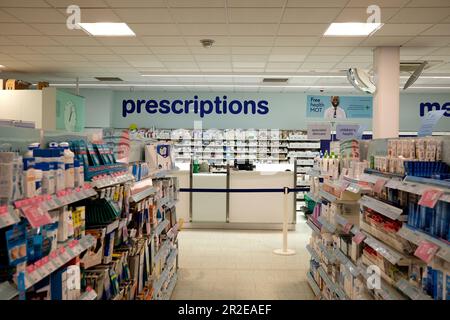 boots chemist branch, centro commerciale westwood cross, east kent, regno unito maggio 2023 Foto Stock