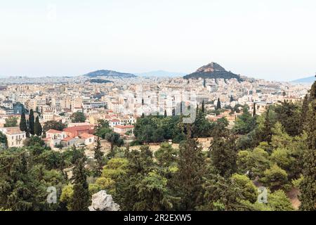 Vista da Areopagus, Marsh? Gelen su Atene a Lykabettus, Atene Grecia Foto Stock