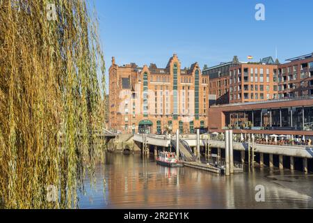 Museo marittimo di Brooktorhafen a HafenCity, Speicherstadt, libera città anseatica di Amburgo, Germania del Nord, Germania, Europa Foto Stock