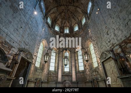 All'interno del Convento do Carmo a Lisbona, Portogallo Foto Stock