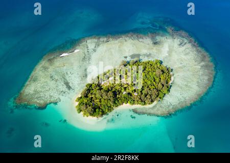 Vista dell'isola di Lissenung, Nuova Irlanda, Papua Nuova Guinea Foto Stock