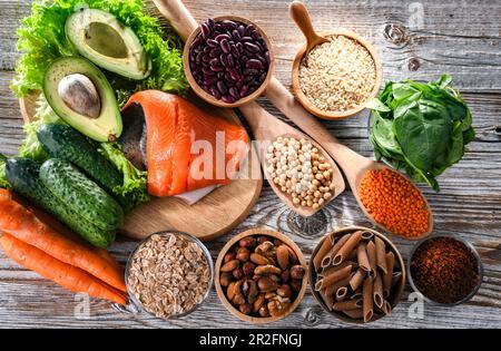 Prodotti alimentari raccomandati per la stabilizzazione dei livelli di insulina e di zucchero nel sangue. Dieta del diabete Foto Stock