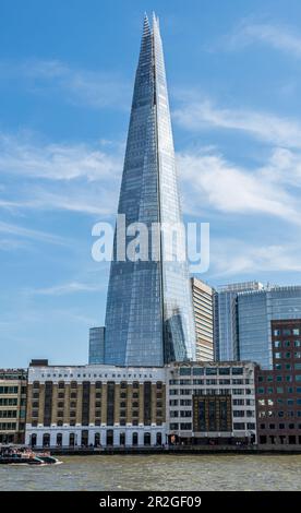 Lo Shard sulla South Bank a Londra Foto Stock