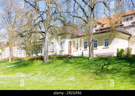 Doppie pieghe; ex monastero benedettino e Minster di nostra Signora, pista da bowling ed ex vivaio, nel Giura svevo, Baden-Württemberg, Germania Foto Stock