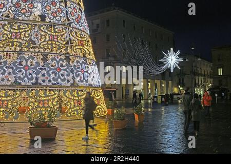 Decorazioni natalizie in Piazza Sant'39; Oronzo, Lecce, Salento, Puglia, Italia Foto Stock