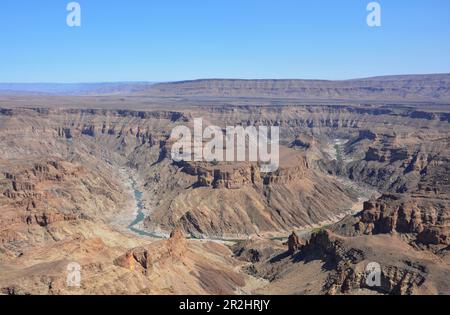 Namibia; regione del Karas; Namibia meridionale; Parco Naturale del Canyon Est; Canyon del fiume Fish; dal punto panoramico sul bordo orientale Foto Stock