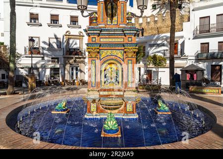 Fontana in Plaza España, Vejer de la Frontera, Andalusia, Spagna Foto Stock