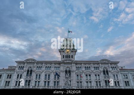 Vista del municipio in Piazza dell'&39;unita d&39;Italia in Trieste, Friuli Venezia Giulia, Italia. Foto Stock