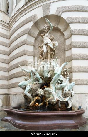 Scultura e fontana Power at Sea (Macht Zur See) di Rudolf Weyr, Hofburg, Vienna, Austria, Europa Foto Stock