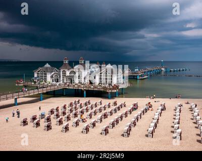 Seebrücke Ostseebad Sellin su Ruegen, Meclemburgo-Pomerania occidentale, Germania Foto Stock