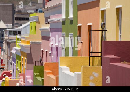 Tipiche case colorate nel quartiere di Cape Malay Bo-Kaap, Città del Capo, Capo Occidentale, Sud Africa Foto Stock