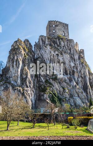 Castello di Beckov nella Slovacchia occidentale, Slovacchia Foto Stock