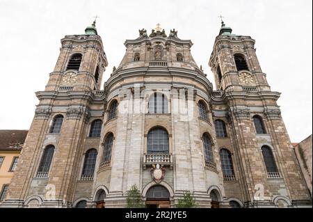 Weingarten, Germania. 19th maggio, 2023. Vista esterna della basilica. Il Blood Ride è la più grande processione equestre d'Europa in onore del Sacro sangue di Cristo. Credit: Silas Stein/dpa/Alamy Live News Foto Stock