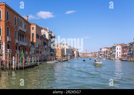 Venezia, Canal Grande, vista da San Tomà verso Ponte di Rialto Foto Stock