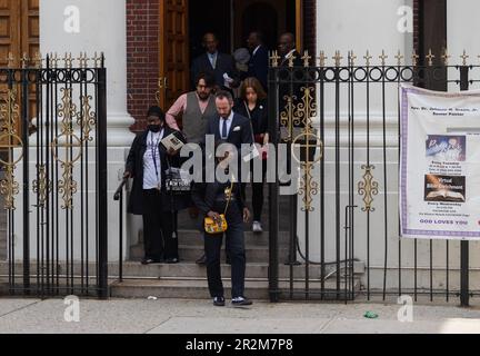 New York City, Stati Uniti. 19th maggio, 2023. La famiglia e gli amici hanno partecipato ai funerali per Jordan Neely alla Mount Neboh Baptish Church di Harlem New York City, NY, il 19 maggio 2023. (Foto di Steve Sanchez/Sipa USA). Credit: Sipa USA/Alamy Live News Foto Stock