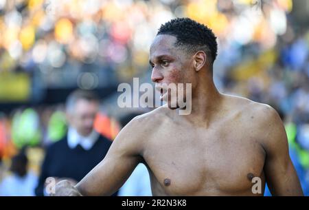 20th maggio 2023; Molineux Stadium, Wolverhampton, West Midlands, Inghilterra; Premier League Football, Wolverhampton Wanderers contro Everton; Yerry Mina di Everton Foto Stock