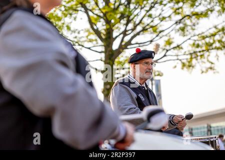 Indianapolis, IN, Stati Uniti. 20th maggio, 2023. I Gordon Pipers si esibiscono prima che i team INDYCAR si qualificino per l'Indianapolis 500 a Indianapolis, NEGLI Stati Uniti. (Credit Image: © Walter G. Arce Sr./ZUMA Press Wire) SOLO PER USO EDITORIALE! Non per USO commerciale! Foto Stock