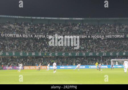 Curitiba, Brasile. 20th maggio, 2023. PR - CURITIBA - 05/20/2023 - BRAZILEIRO A 2023, CORITIBA X ATLETICO-MG - Coritiba tifosi durante una partita contro Atletico-MG allo stadio Couto Pereira per il campionato BRAZILEIRO A 2023. Foto: Gabriel Machado/AGIF/Sipa USA Credit: Sipa USA/Alamy Live News Foto Stock