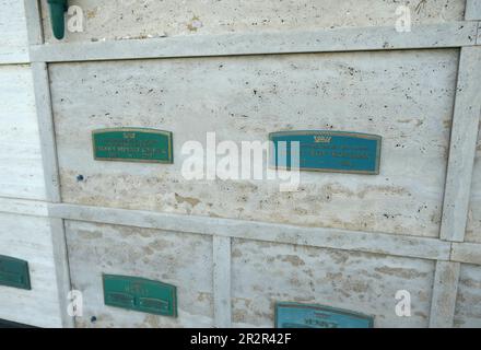 Los Angeles, California, USA 18th maggio 2023 Avvocato Sidney Roy Korshak grave in Courts of the Book at Hillside Memorial Park il 18 maggio 2023 a Culver City, Los Angeles, California, USA. Foto di Barry King/Alamy Stock Photo Foto Stock