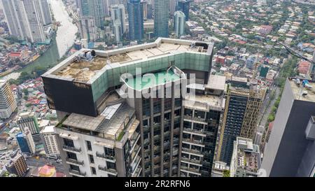 Vista aerea della Trump Tower & Gramercy Residences, gli edifici alti più alti delle Filippine, lo skyline dei grattacieli Makati, Metro Manila, Sud-est asiatico Foto Stock