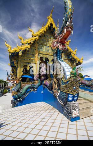Wat Rong Suea Ten a Chiang Rai, Thailandia. Foto Stock