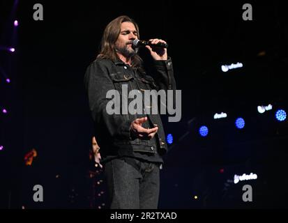 Sunrise FL, Stati Uniti. 20th maggio, 2023. Juanes si esibisce durante il concerto di Uforia Amor A la Musica presso la FLA Live Arena il 20 maggio 2023 a Sunrise, Florida. Credit: Mpi04/Media Punch/Alamy Live News Foto Stock