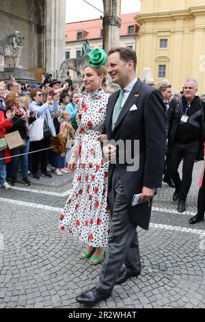 MONACO di BAVIERA, Germania - 20. 2023 MAGGIO: Georg Friedrich Principe di Pruccia - Prinz von Preussen e moglie Sophie, Principessa di Pruccia, Prinzessin von Preussen. Il principe Ludwig von Bayern e sua moglie Sophie-Alexandra Principessa di Baviera si sposarono nella Chiesa dei teatri, il principe Ludwig fa parte della dinastia Wittelsbacher . WITTELSBACHER HOCHZEIT, matrimonio reale a Monaco il 20. Maggio 2023, in Germania. Ludwig Prinz von Bayern und seine Frau Sophie-Alexandra Prinzessin von Bayern, nato Sophie-Alexandra Eveking, stammt aus einer niederländisch-kanadischen Familie und kann sich fortan Sophie-Alexandra Prinzes Foto Stock