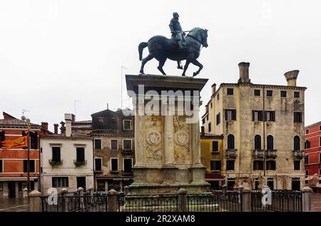 2023 maggio - Venezia, Veneto, Italia: Statua Bartolomeo Colleoni del 15th° secolo, monumento rinascimentale a campo Santi Giovanni nel centro di Venezia. Foto Stock