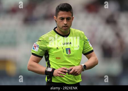 Torino, Italia. 21st maggio, 2023. Il Referee Luca massimi durante la Serie A match allo Stadio Grande Torino, Torino. Il credito di immagine dovrebbe essere: Jonathan Moskrop/Sportimage Credit: Sportimage Ltd/Alamy Live News Foto Stock