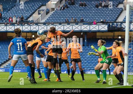 Glasgow, Regno Unito. 21st maggio, 2023. Glasgow City ha vinto un gol, segnato da Laura Davidson (Glasgow City, 14) per vincere il campionato e il loro titolo scozzese 16th. Il punteggio finale di Rangers 0 - 1 Glasgow City, ha preso il titolo da Rangers, i campioni precedenti. Il gol, segnato in tempi supplementari, è stato sufficiente a negare ai Celtic, che giocavano cuori a Parkhead e vincevano 2 - 0, dal sorpasso in vetta alla classifica. Credit: Findlay/Alamy Live News Foto Stock