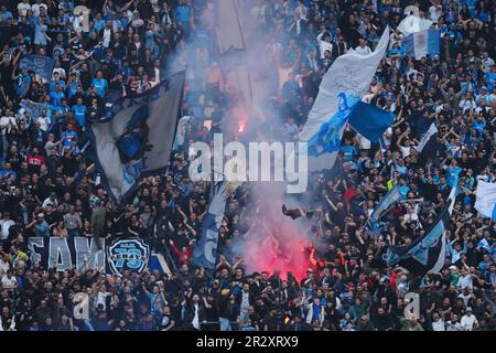 Napoli, Italia. 21st maggio, 2023. Napoli, 21st 2023 maggio sostenitori della SSC Napoli durante la Serie A match tra SSC Napoli e FC Internazionale Milano allo stadio Diego Armando Maradona di Napoli. (Foto Mosca/SPP) Credit: SPP Sport Press Photo. /Alamy Live News Foto Stock