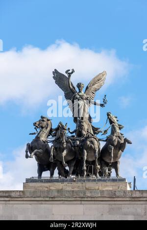 LONDRA - 3 NOVEMBRE : Monumento a Wellington nel mezzo della rotonda di Hyde Park Corner a Londra il 3 novembre 2013 Foto Stock