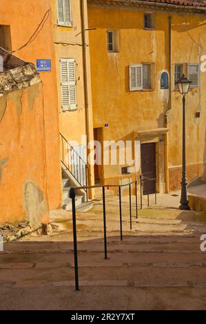 Città vecchia, Grasse (capitale mondiale del profumo), Alpi Marittime cote d'azur, Costa Azzurra, Francia Foto Stock