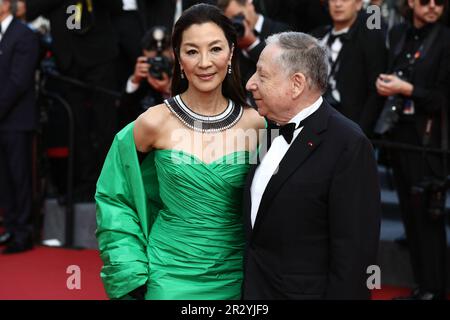 21 maggio 2023, Cannes, Cote d'Azur, Francia: MICHELLE YEOH e JEAN TODT partecipano alla proiezione di 'Firebrand' durante il 76th° Festival annuale di Cannes al Palais des Festivals il 21 maggio 2023 a Cannes, Francia (Credit Image: © Mickael Chavet/ZUMA Press Wire) SOLO PER USO EDITORIALE! Non per USO commerciale! Foto Stock