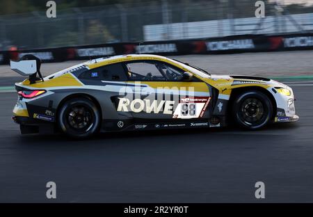 Nuerburg, Germania. 18th maggio, 2023. Nuerburgring, Germania, 21. 2023 maggio; 24 ore di gara al Nuerburgring, Team ROWE - BMW M4 GT3 #98, i piloti (Marco WITTMANN, Sheldon van der LINDE, Dries VANTHOOR, Maxime MARTIN) sono i secondi classificati dell'evento 2023 sul vecchio tracciato del Nurburgring. (Foto e copyright - Gerard T'Serstevens/ATP images) (SERSTEVENS Gerard/ATP/SPP) Credit: SPP Sport Press Photo. /Alamy Live News Foto Stock