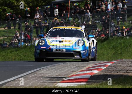 Nuerburg, Germania. 18th maggio, 2023. Nuerburgring, Germania, 21. 2023 maggio; 24 ore di gara al Nuerburgring, #169 PORSCHE 911 GT3 Cup piloti, Dylan Pereira, R. Chrzanowski, K. Jodexsni e P. Scharmach. Finito come secondo classificato nella classe Cup2 - (foto e copyright - Gerard T'Serstevens/ATP images) (SERSTEVENS Gerard/ATP/SPP) Credit: SPP Sport Press Photo. /Alamy Live News Foto Stock