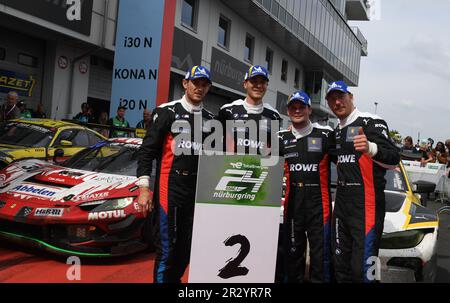 Nuerburg, Germania. 21st maggio, 2023. Nuerburgring, Germania, 21. 2023 maggio; 24 ore di gara al Nuerburgring, Team ROWE - BMW M4 GT3 #98, i piloti (Marco WITTMANN, Sheldon van der LINDE, Dries VANTHOOR, Maxime MARTIN) sono i secondi classificati dell'evento 2023 sul vecchio tracciato del Nurburgring. (Foto e copyright - Gerard T'Serstevens/ATP images) (SERSTEVENS Gerard/ATP/SPP) Credit: SPP Sport Press Photo. /Alamy Live News Foto Stock