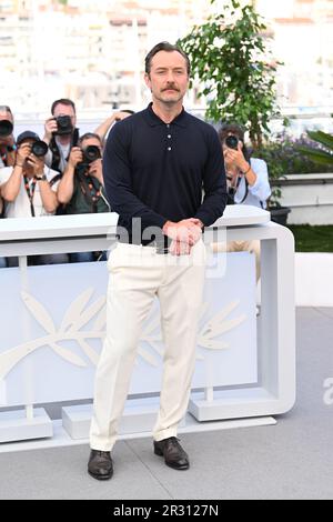 Jude Law partecipa alla fotocellula per il film Firebrand, durante il Festival di Cannes 76th a Cannes, Francia. Data immagine: Lunedì 22 maggio 2023. Il credito fotografico dovrebbe essere: Doug Peters/PA Wire Foto Stock