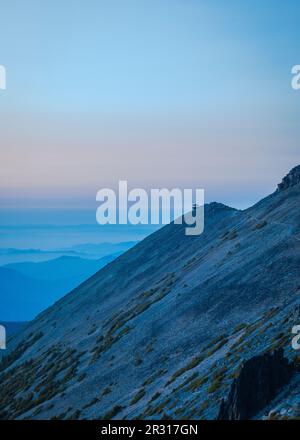 Mt. Fremont Fire Lookout su un tramonto a Mt. Parco Nazionale Rainier Foto Stock