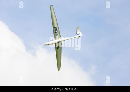 Alexander Schleicher ASK21 aliante trainer a due posti della Royal Navy Gliding and Soaring Association. G-CKDF, numero del concorso N7. Foto Stock