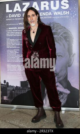 Milano, it. 22nd maggio, 2023. Manuel Agnelli e Walter Malosti presentano la commedia Lazarus di David Bowie ed Elda Walsh al piccolo Teatro di Milano Credit: Independent Photo Agency/Alamy Live News Foto Stock