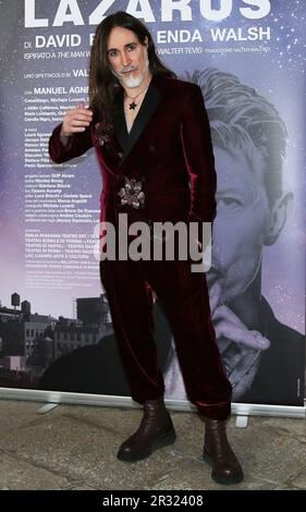 Milano, IT. 22nd maggio, 2023. Manuel Agnelli e Walter Malosti presentano la commedia Lazarus di David Bowie ed Elda Walsh al piccolo Teatro di Milano Credit: Independent Photo Agency/Alamy Live News Foto Stock