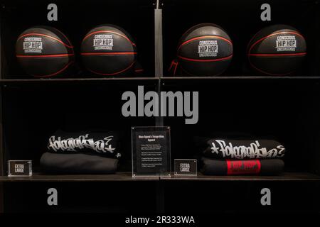 Prodotti inconscio all'hip-hop in vendita presso il negozio di articoli da regalo del Fotografiska Photography Museum a Manhattan, New York Foto Stock